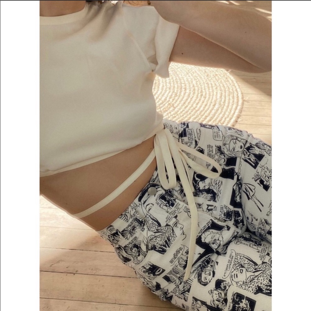 Newsprint High Rise Straight Long Jeans || Comic